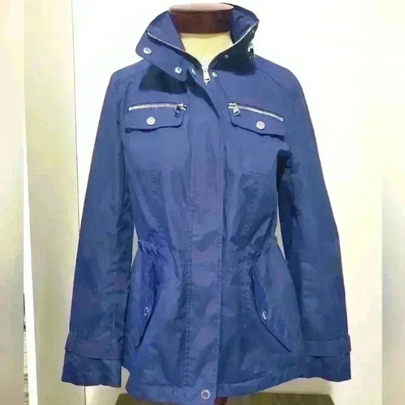 London Fog Jackets & Blazers - LONDON  FOG jacket with hidden hood. Size XS